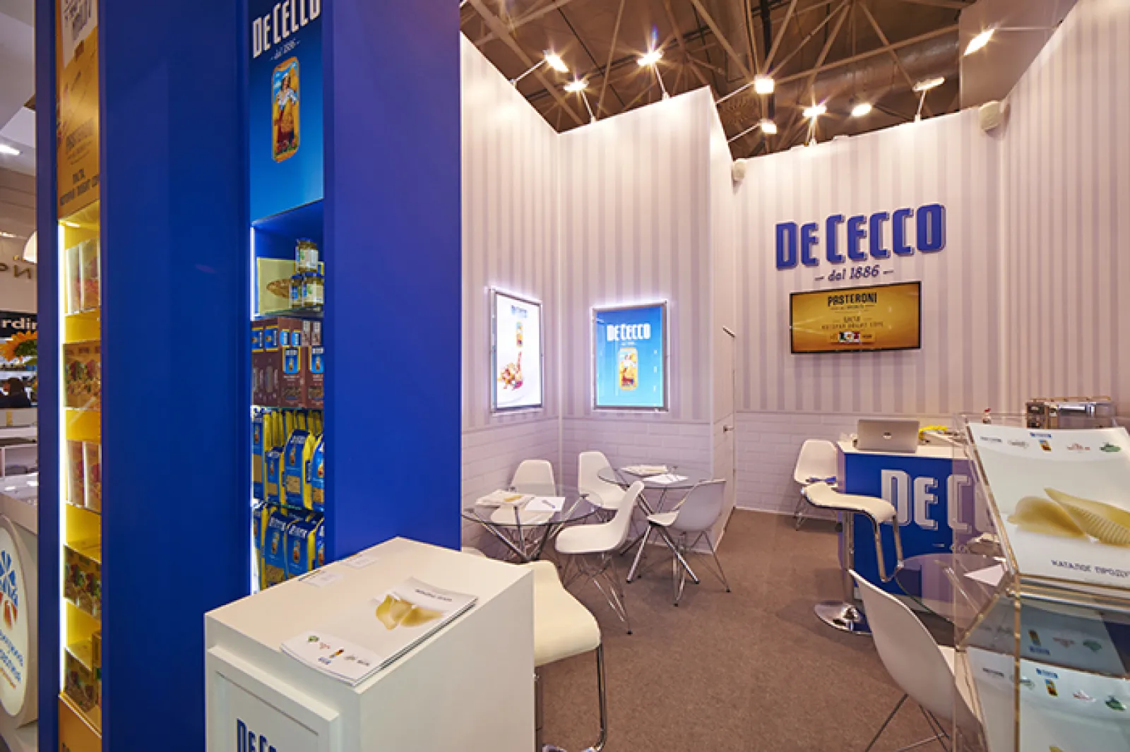 Стенд для компании DeCecco