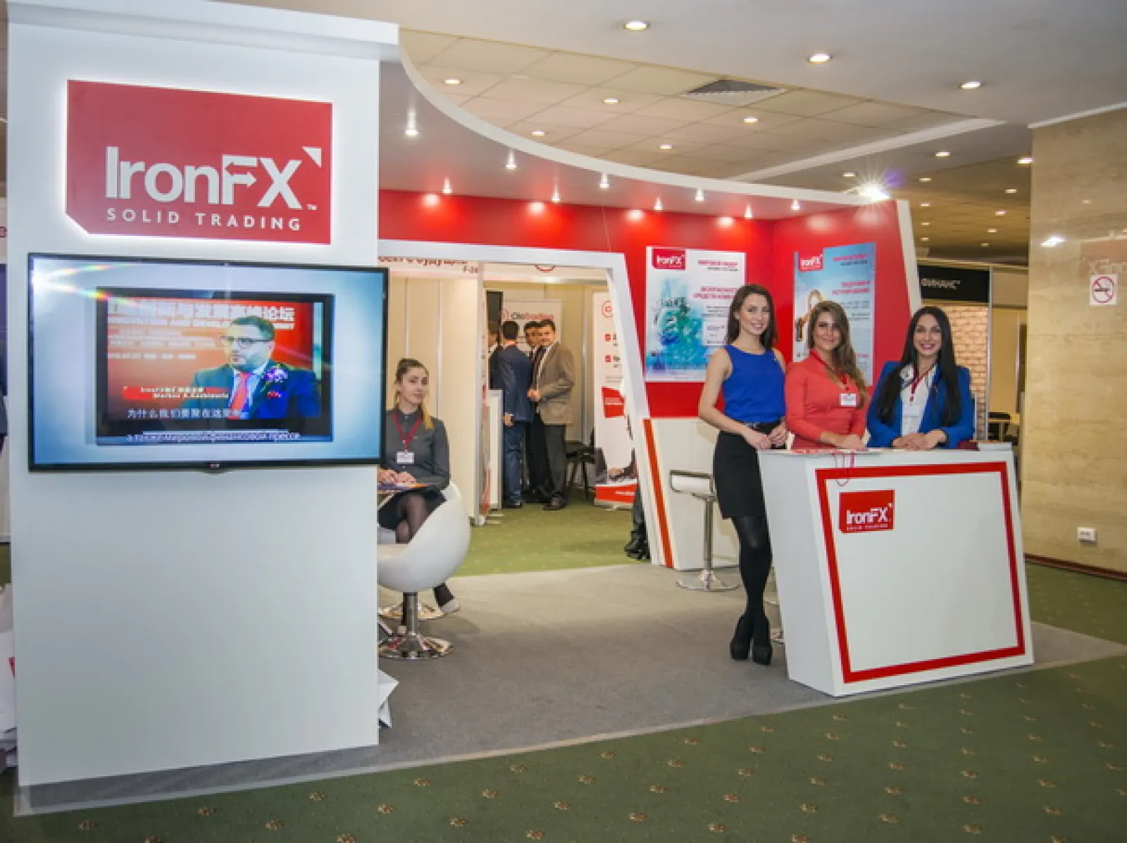 Стенд для компании IRON FX