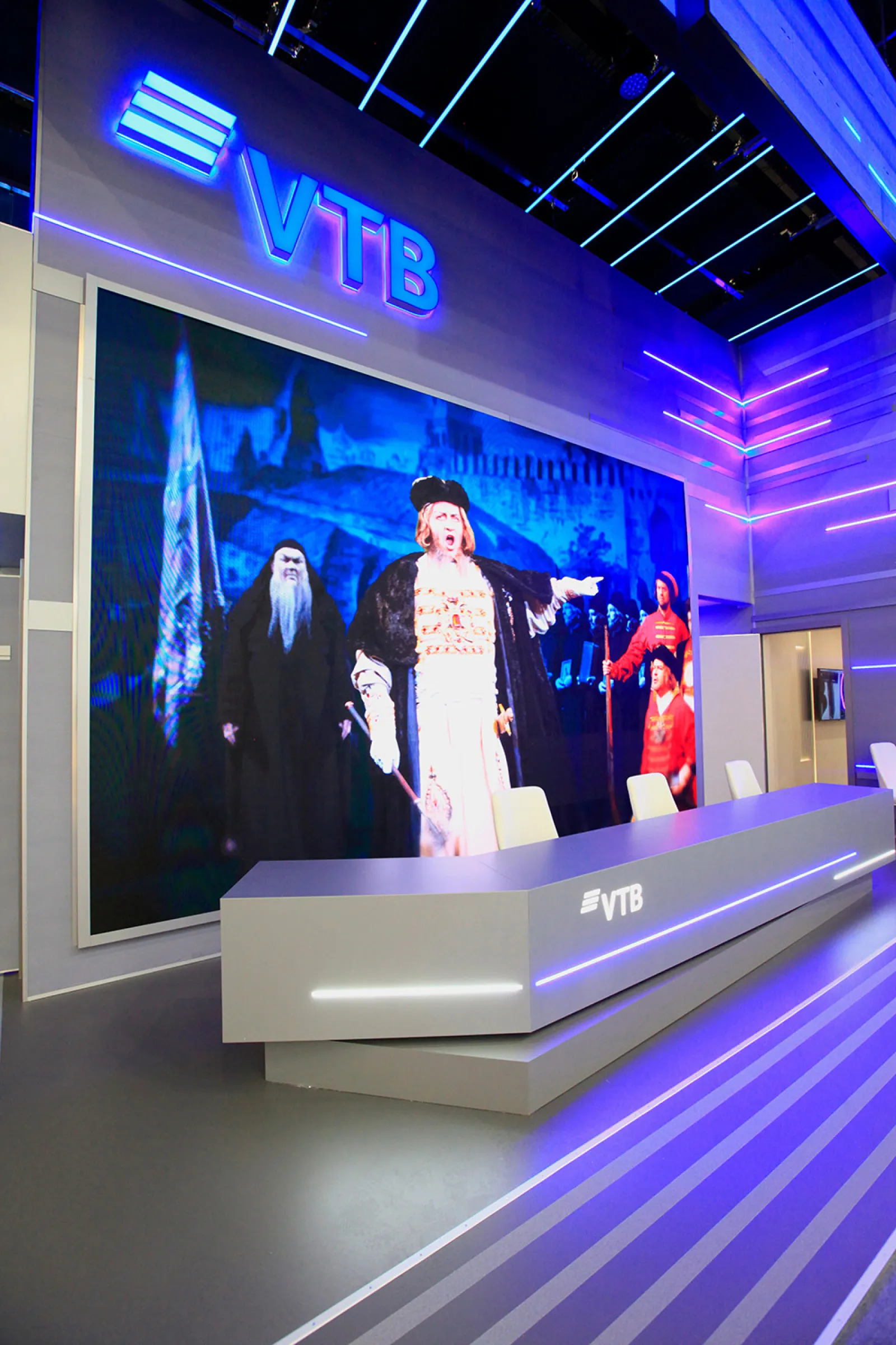 Стенд для ВТБ — фото 17