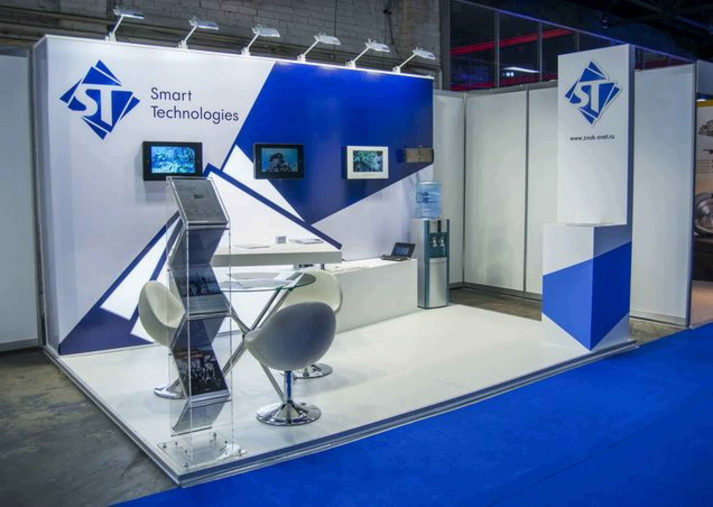 Stand for Smart Technologies