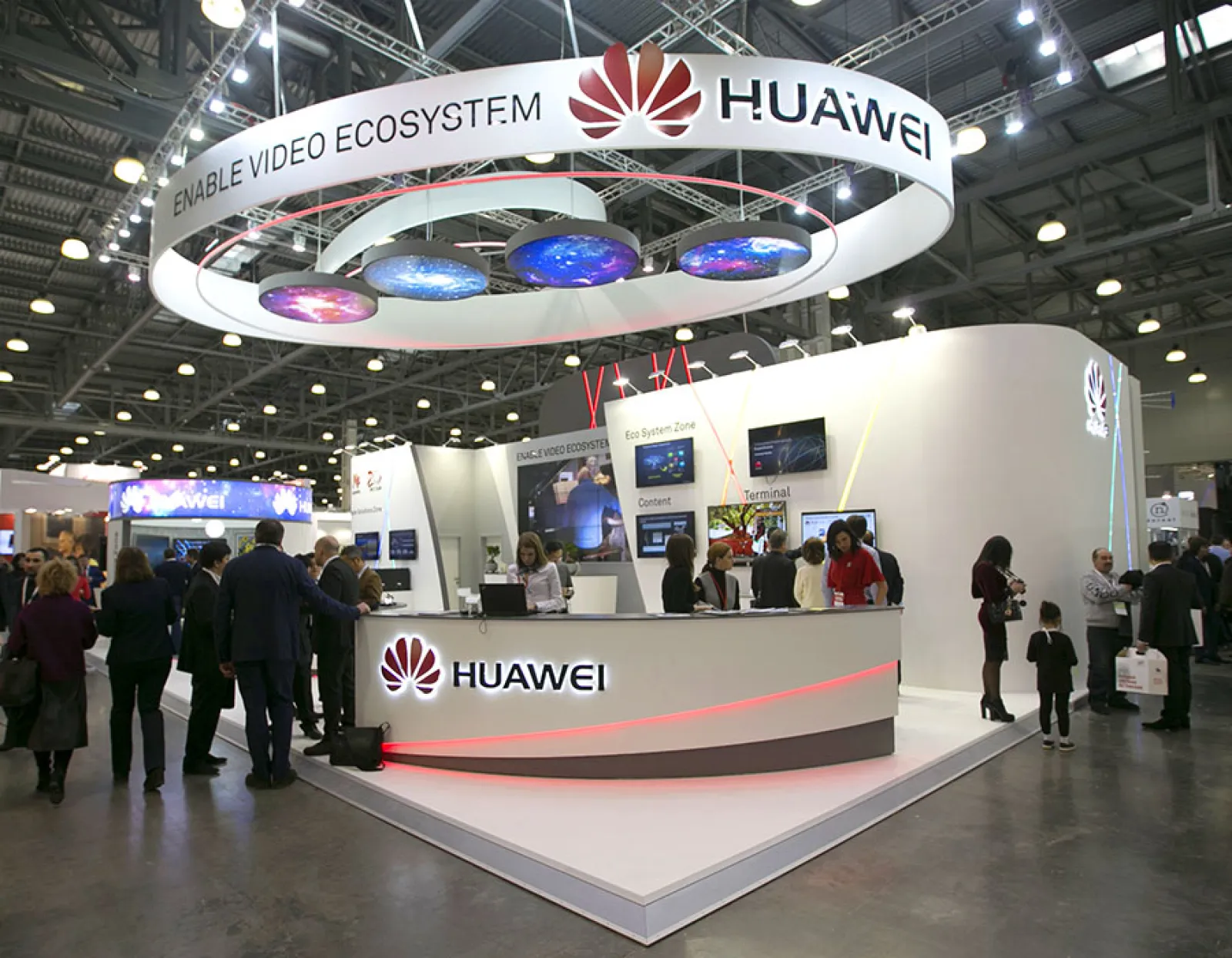 Стенд для компании Huawei