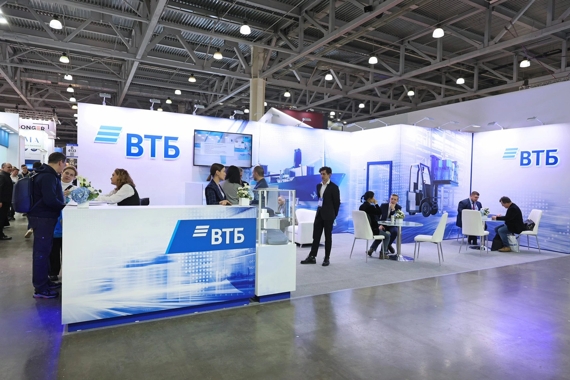 Стенд для банка ВТБ