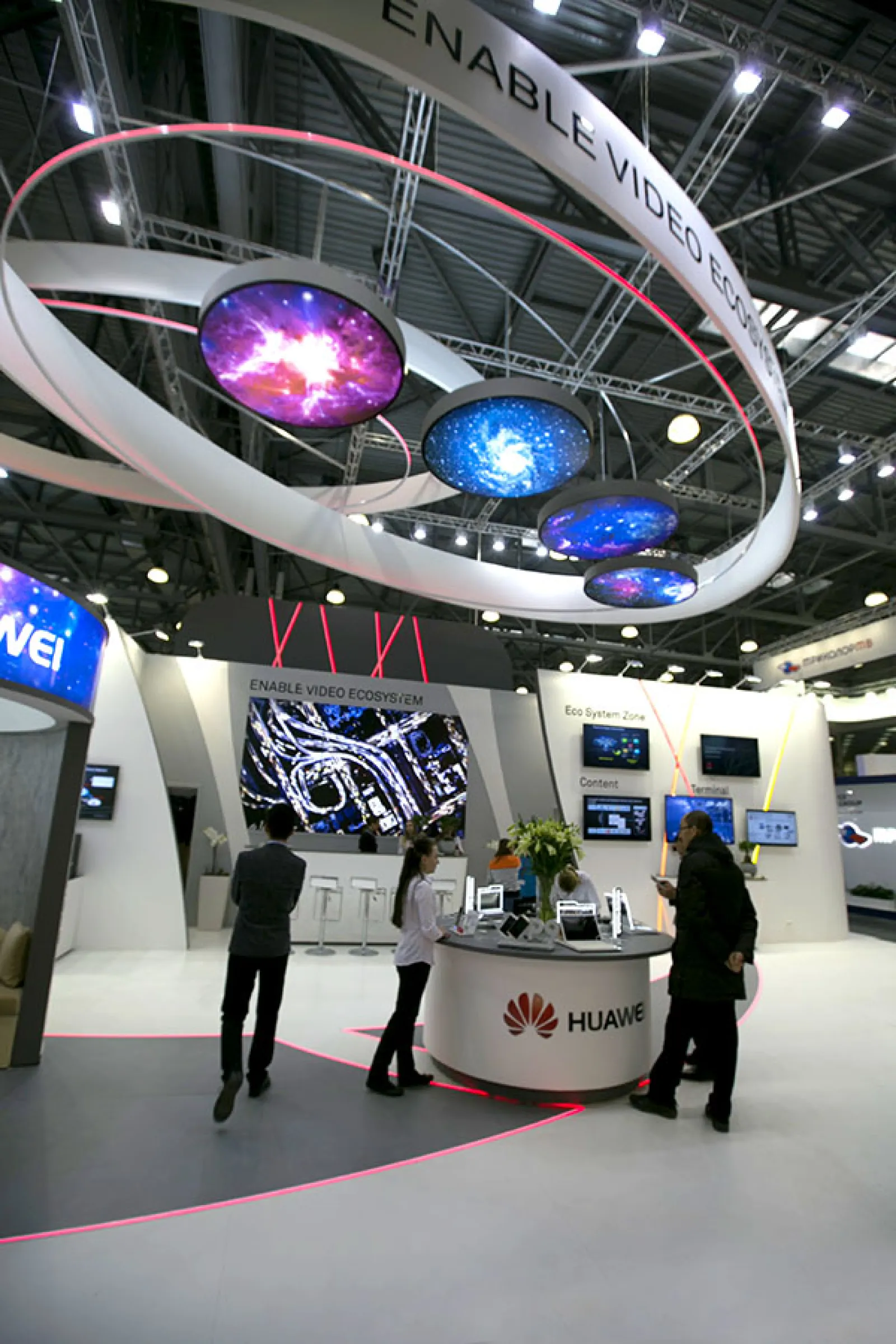 Стенд для компании Huawei — фото 5