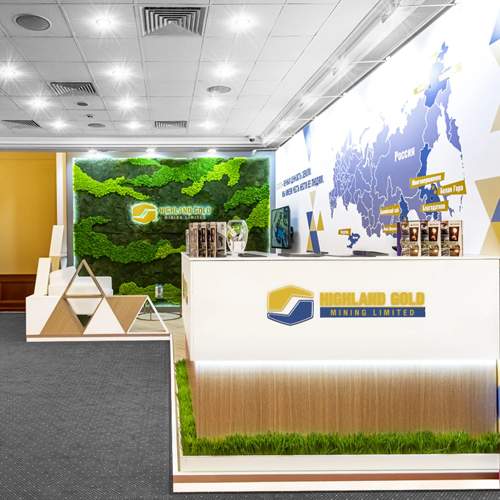 Stand for Highland Gold