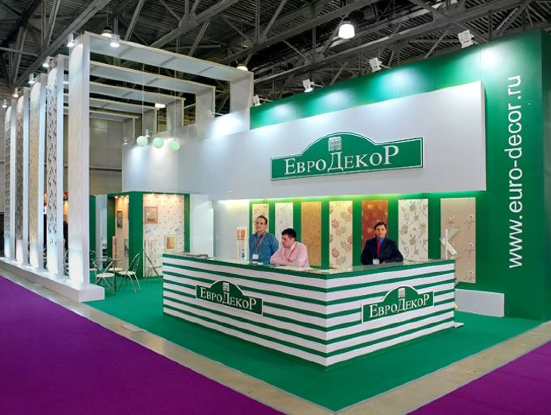 Cтенд для компании "ЕВРОДЕКОР"